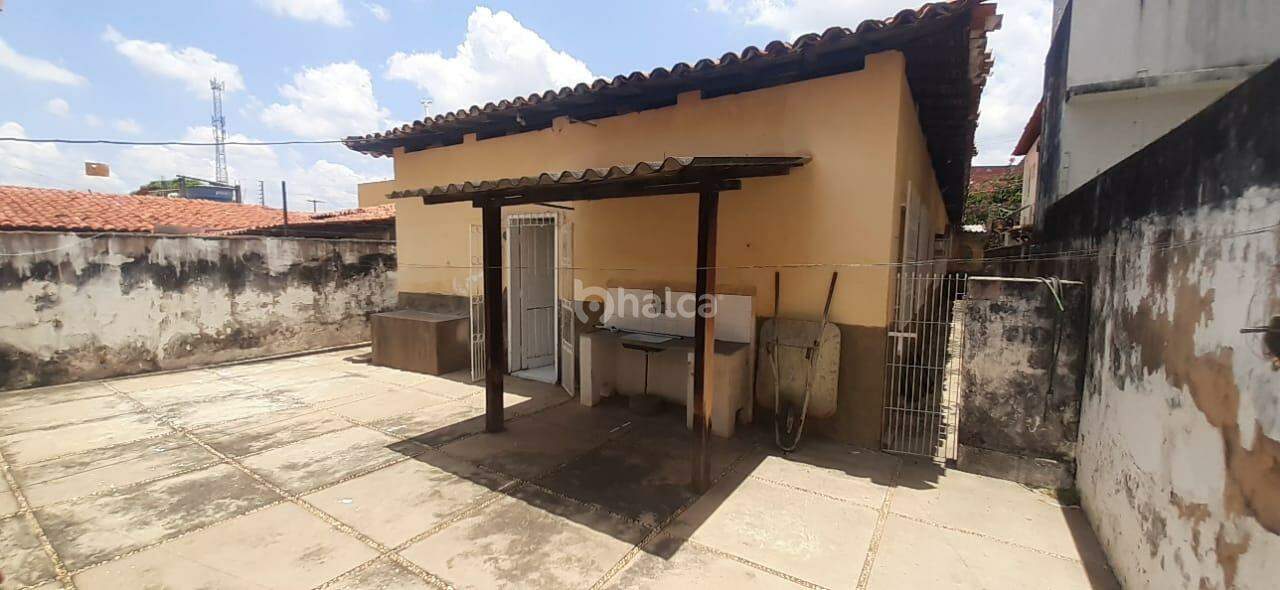 Casa à venda com 4 quartos, 190m² - Foto 15