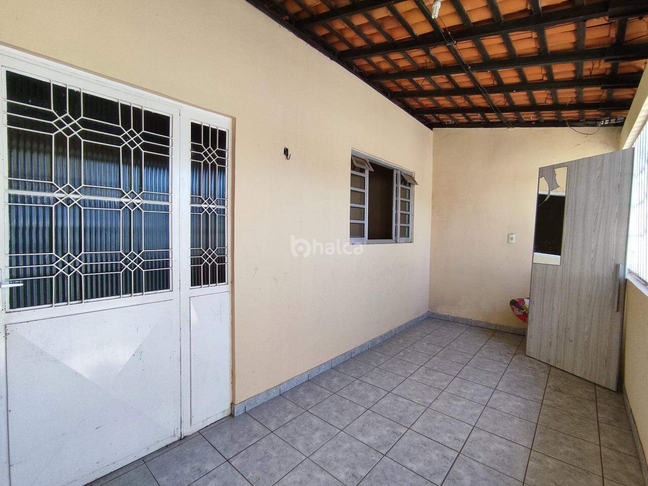 Casa para alugar com 2 quartos, 140m² - Foto 4