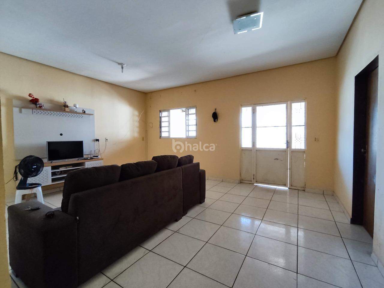 Casa para alugar com 2 quartos, 140m² - Foto 9