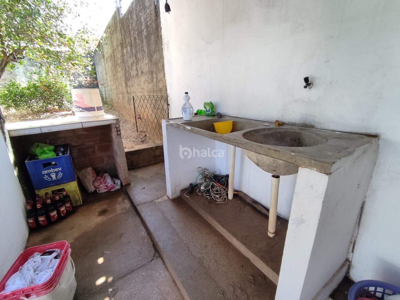 Casa para alugar com 2 quartos, 140m² - Foto 20