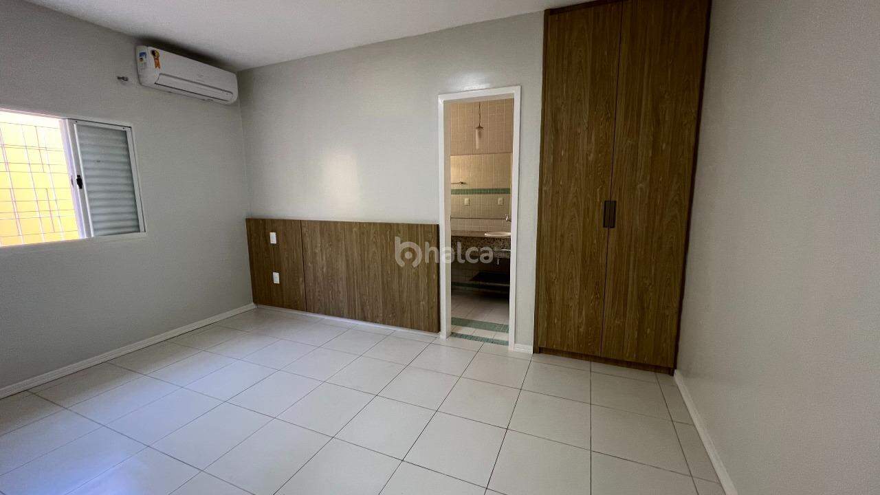 Casa, 4 quartos, 261 m² - Foto 24