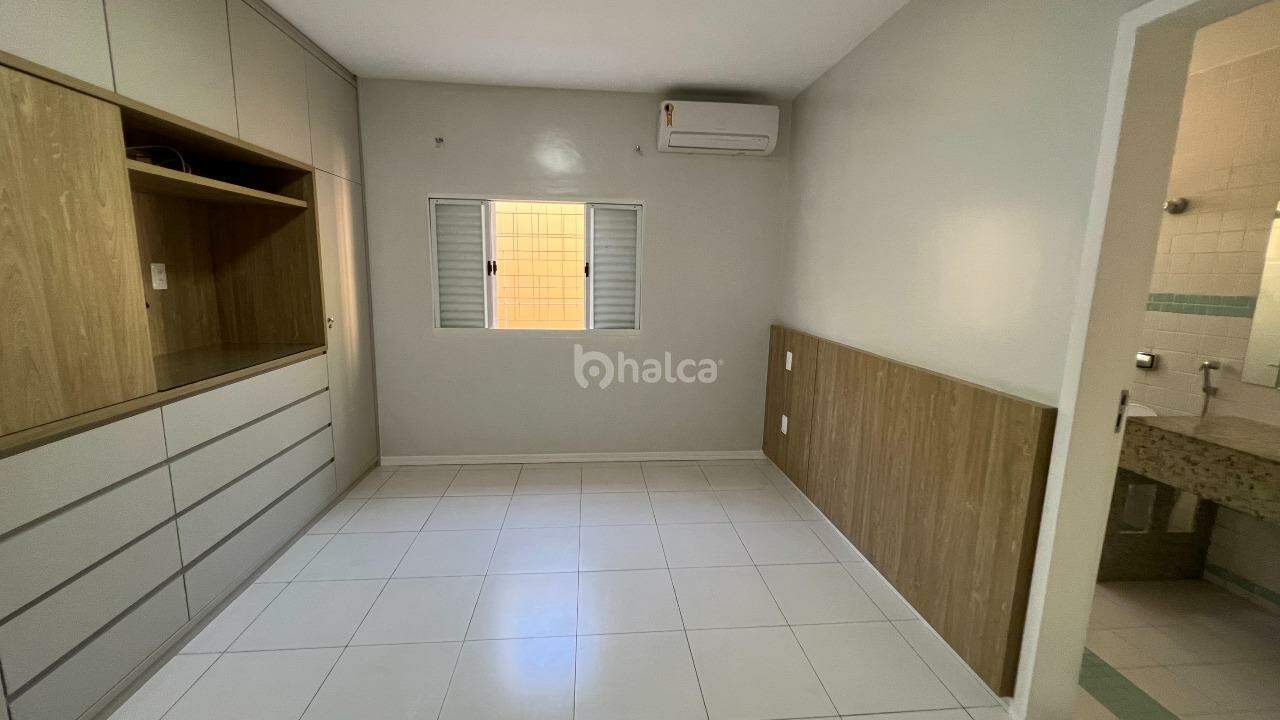 Casa, 4 quartos, 261 m² - Foto 25
