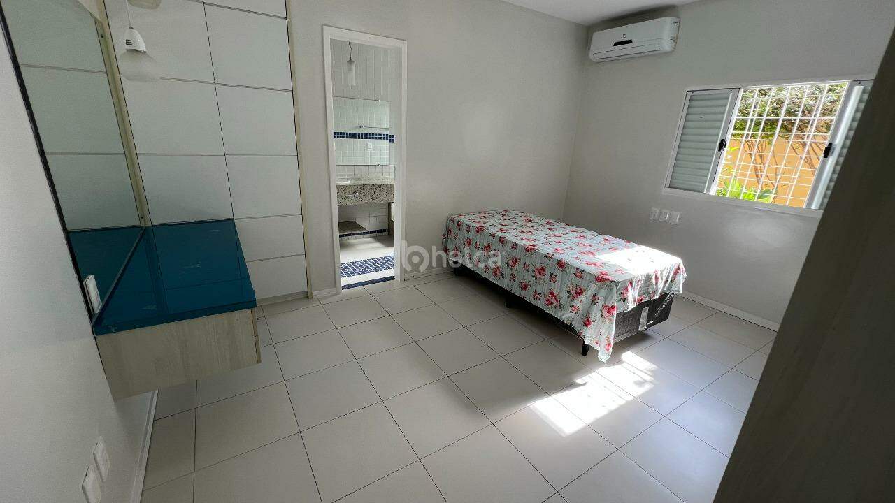 Casa, 4 quartos, 261 m² - Foto 29