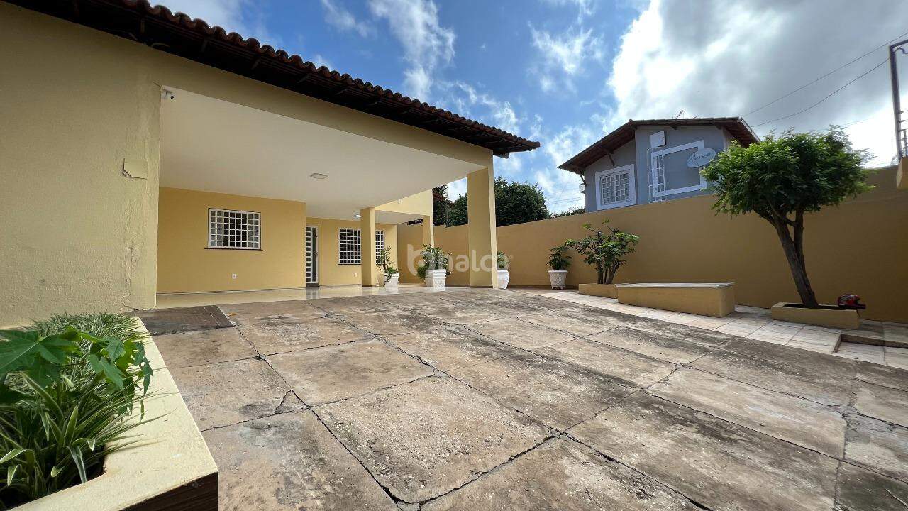 Casa, 4 quartos, 261 m² - Foto 3