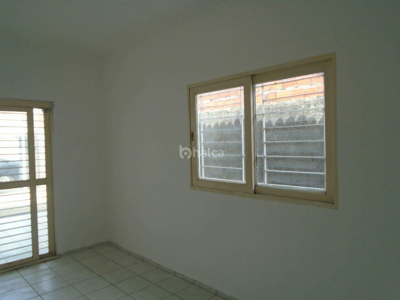 Casa à venda com 3 quartos, 120m² - Foto 3