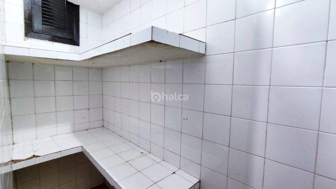 Casa para alugar com 3 quartos, 158m² - Foto 17