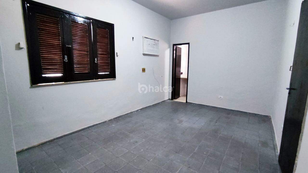 Casa para alugar com 3 quartos, 158m² - Foto 14