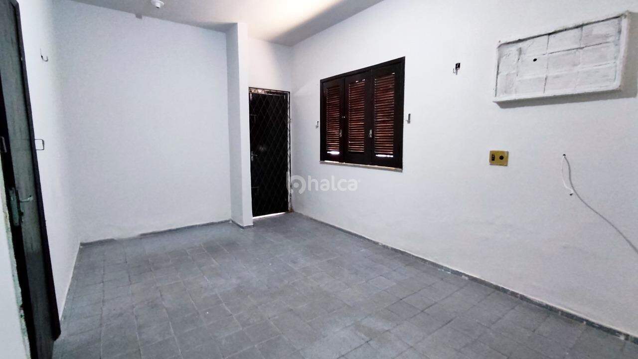 Casa para alugar com 3 quartos, 158m² - Foto 13