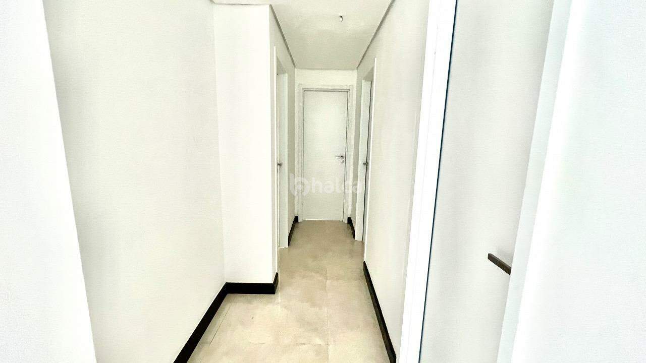 Apartamento à venda com 4 quartos, 180m² - Foto 10