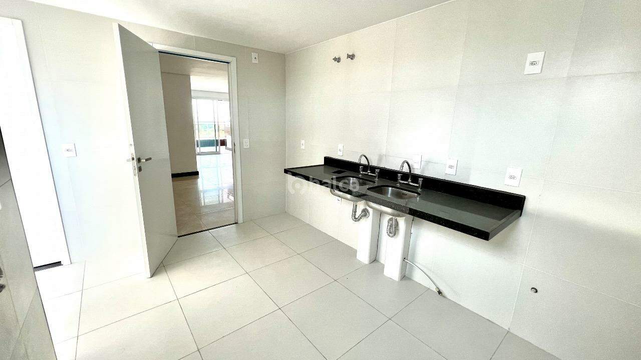 Apartamento à venda com 4 quartos, 180m² - Foto 9