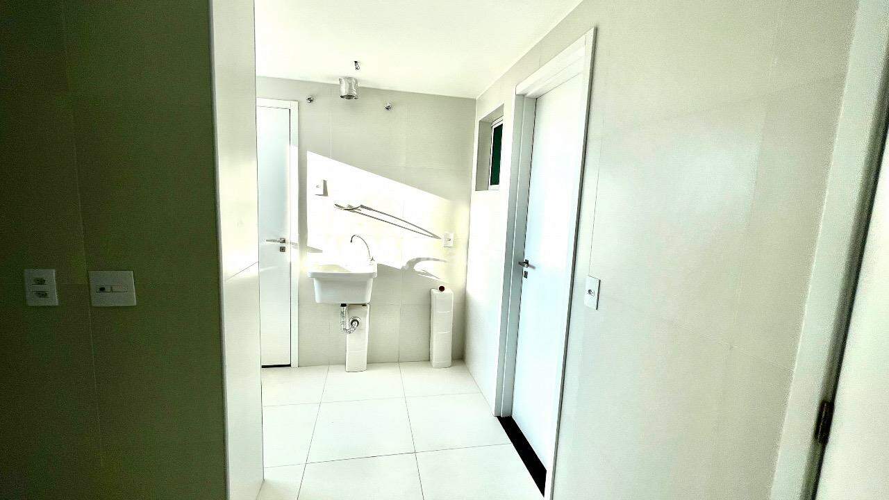 Apartamento à venda com 4 quartos, 180m² - Foto 24