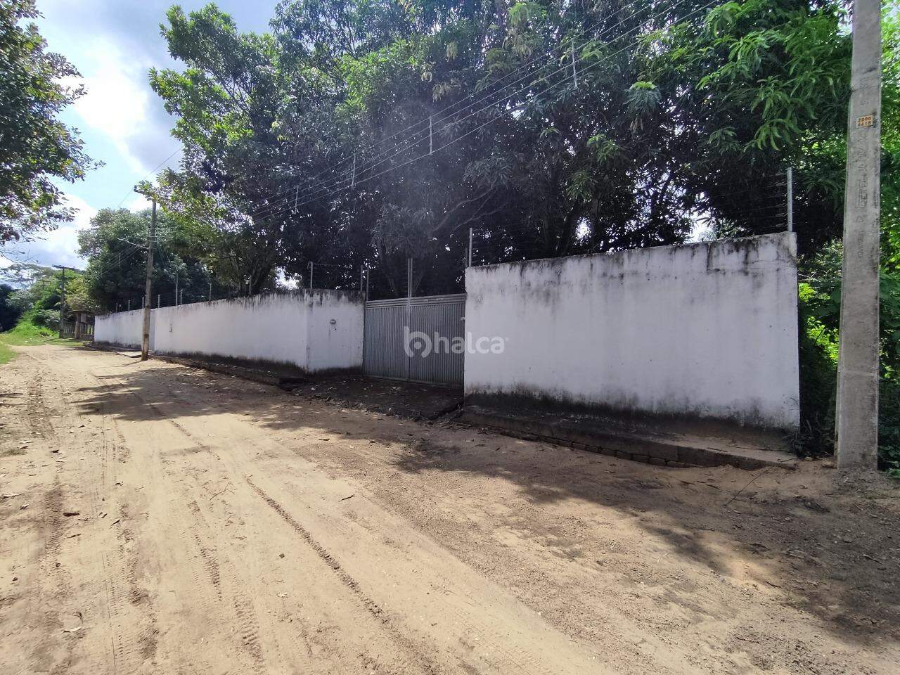 Fazenda à venda com 4 quartos, 550m² - Foto 1