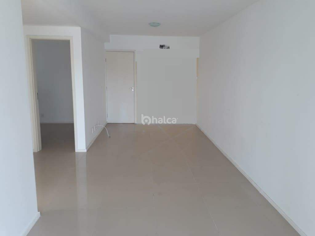 Apartamento para alugar com 3 quartos, 68m² - Foto 3