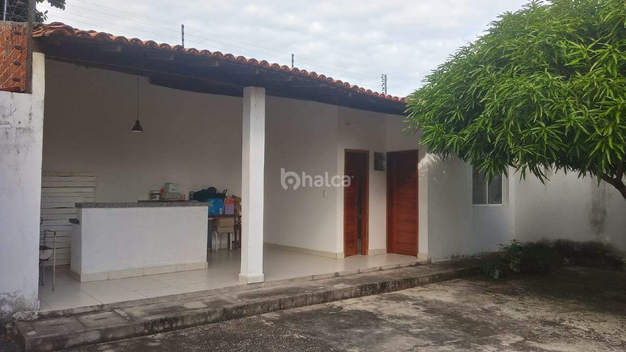 Casa à venda com 3 quartos, 224m² - Foto 11