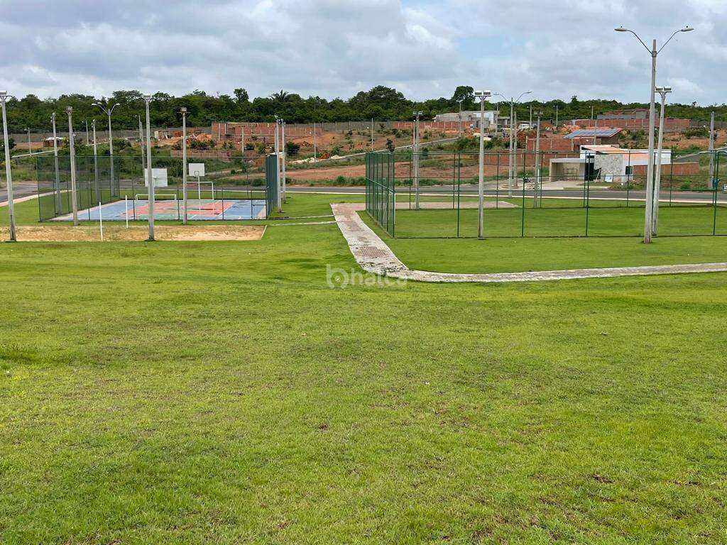 Terreno à venda com 4 quartos, 256m² - Foto 2