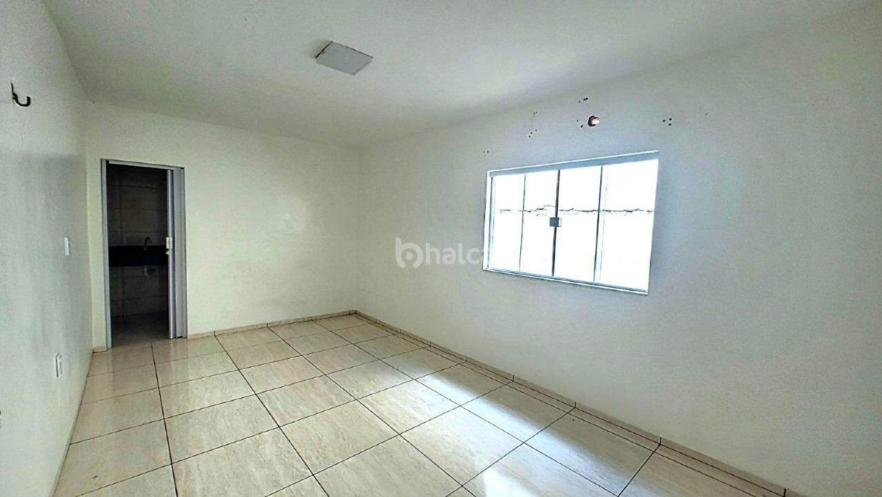 Casa à venda com 2 quartos, 160m² - Foto 8