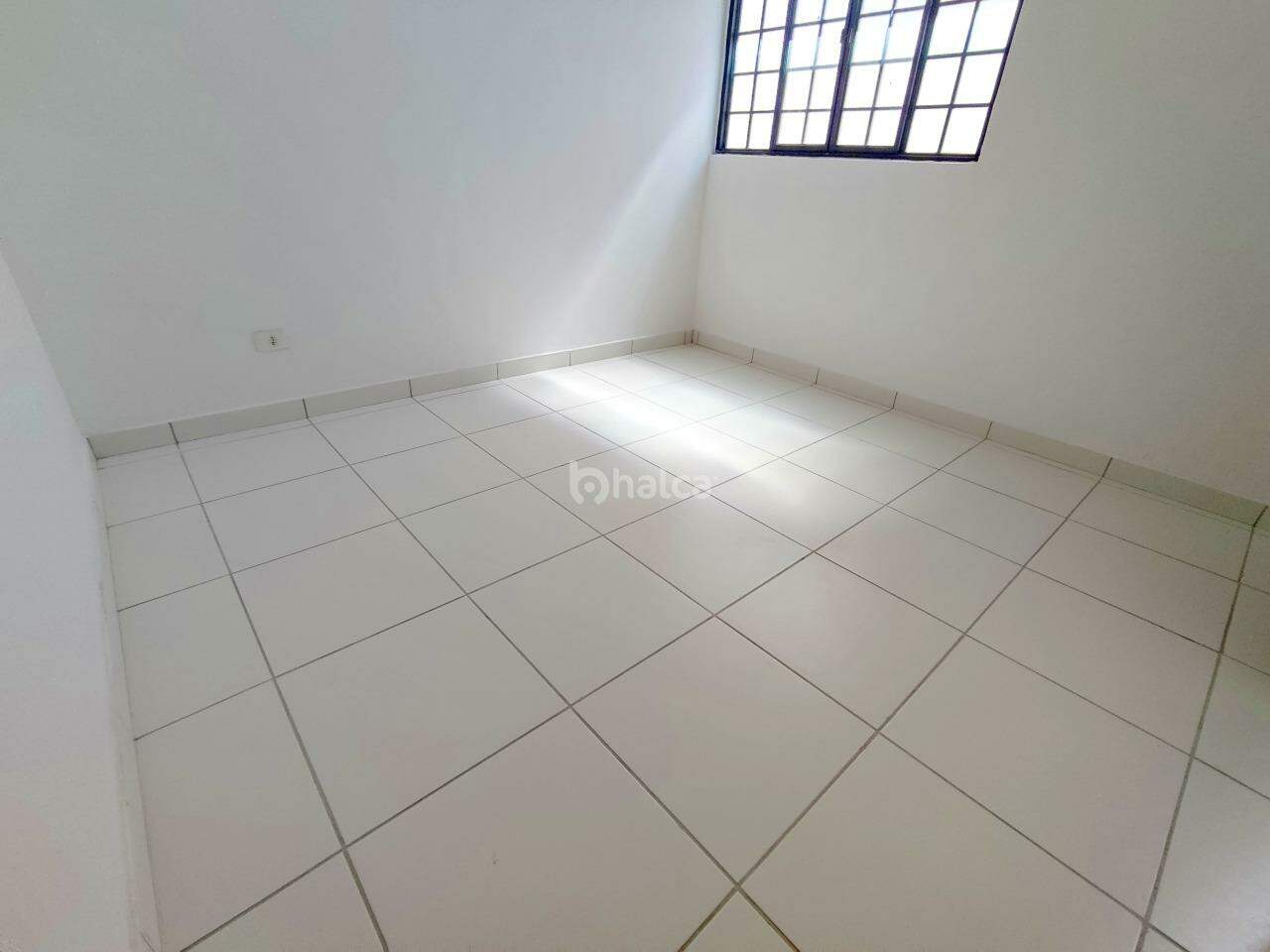 Casa para alugar com 4 quartos, 96m² - Foto 12