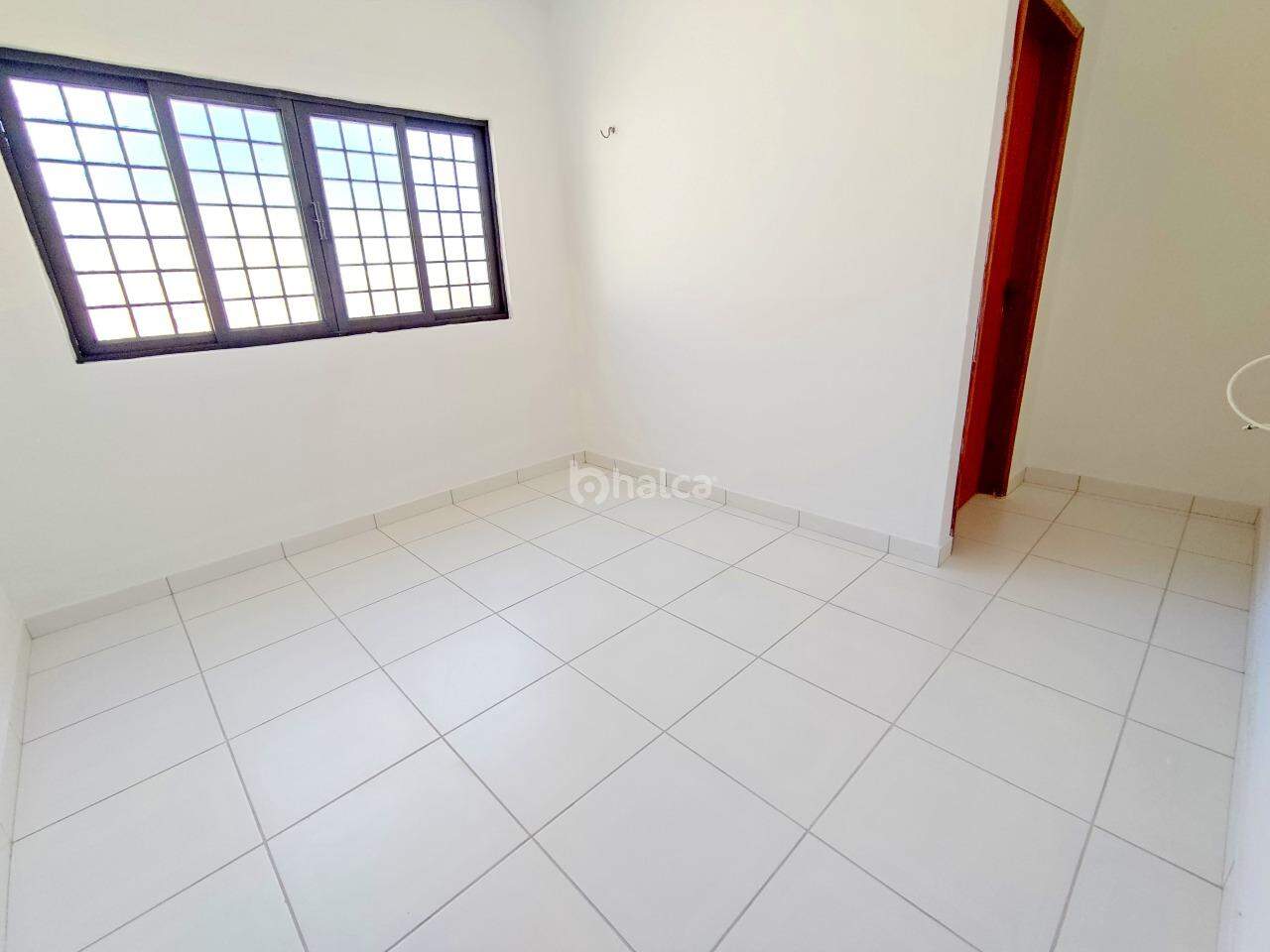 Casa para alugar com 4 quartos, 96m² - Foto 13