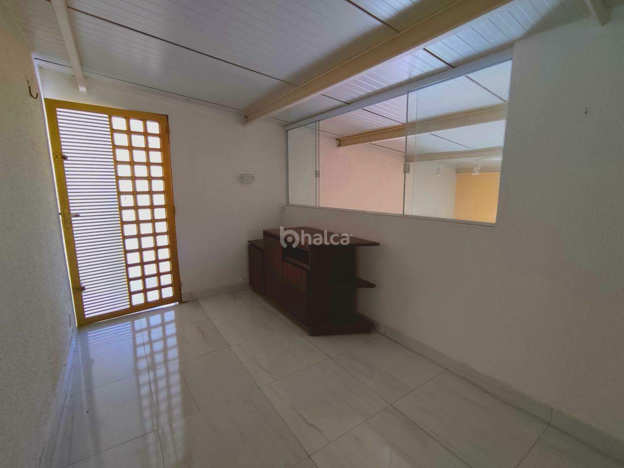 Prédio Inteiro para alugar com 2 quartos, 55m² - Foto 10