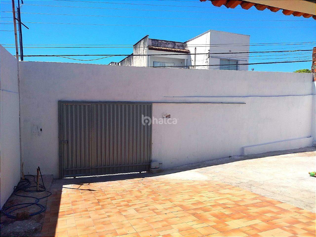 Casa à venda com 3 quartos, 300m² - Foto 3