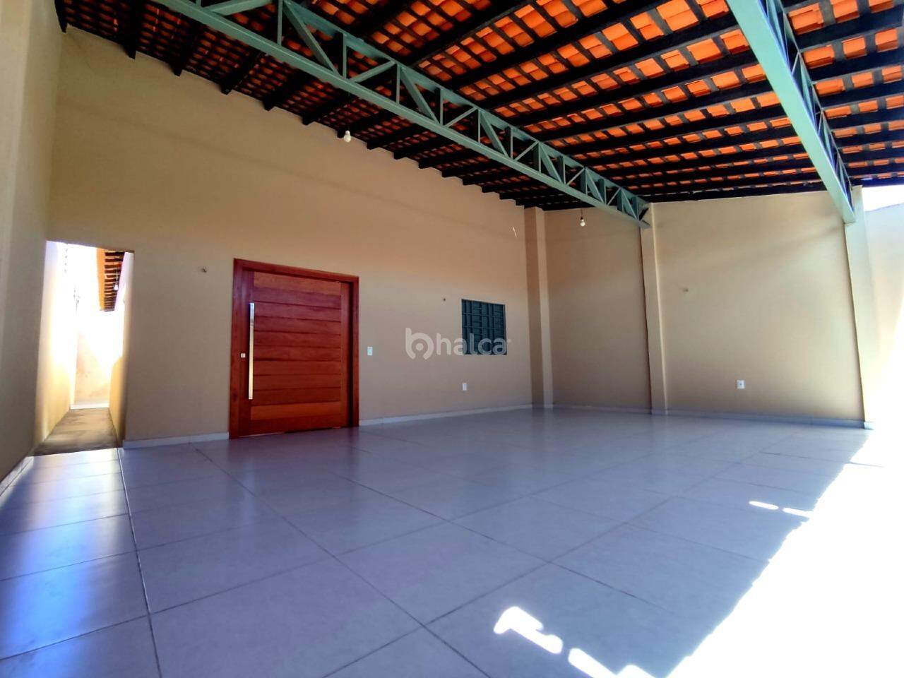 Casa para alugar com 2 quartos, 140m² - Foto 2