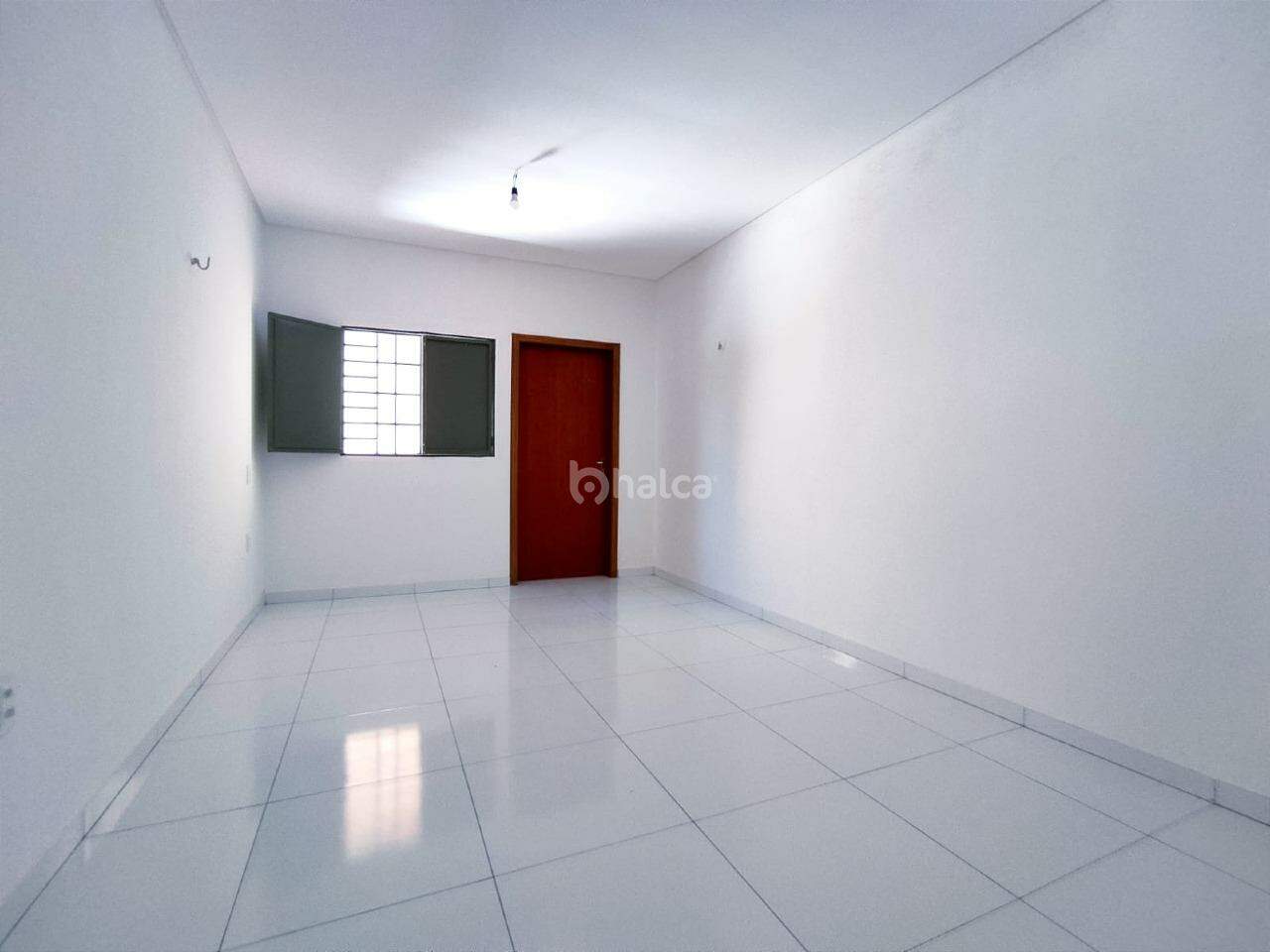 Casa para alugar com 2 quartos, 140m² - Foto 12