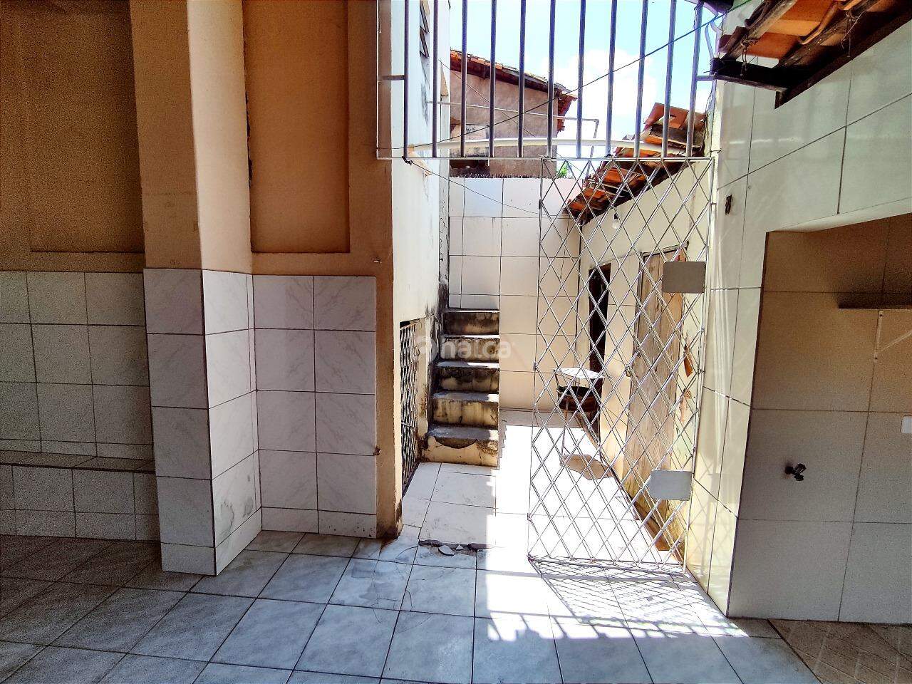 Casa para alugar com 3 quartos, 96m² - Foto 12