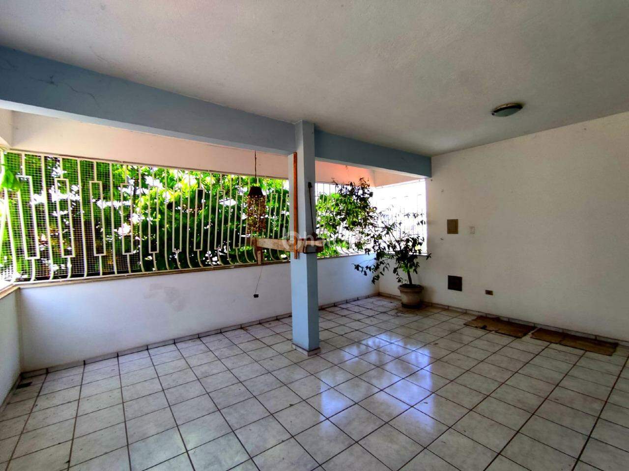 Prédio Inteiro à venda com 2 quartos, 204m² - Foto 2