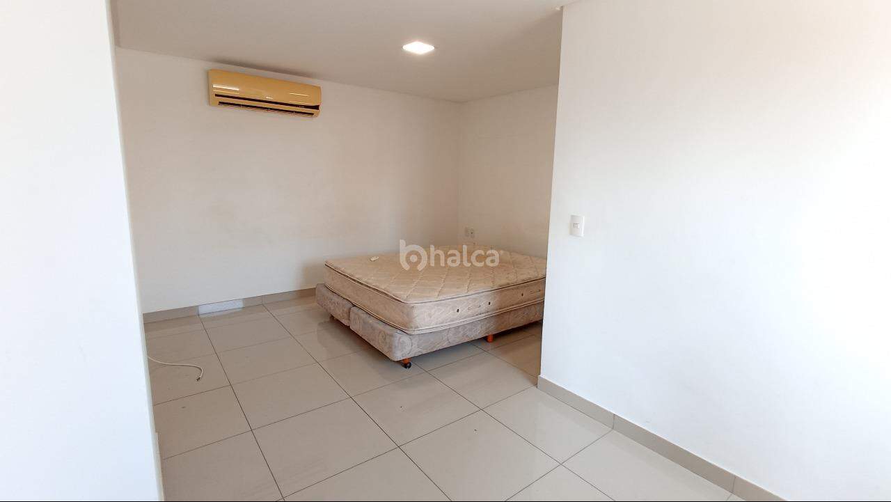 Apartamento à venda com 1 quarto, 61m² - Foto 11