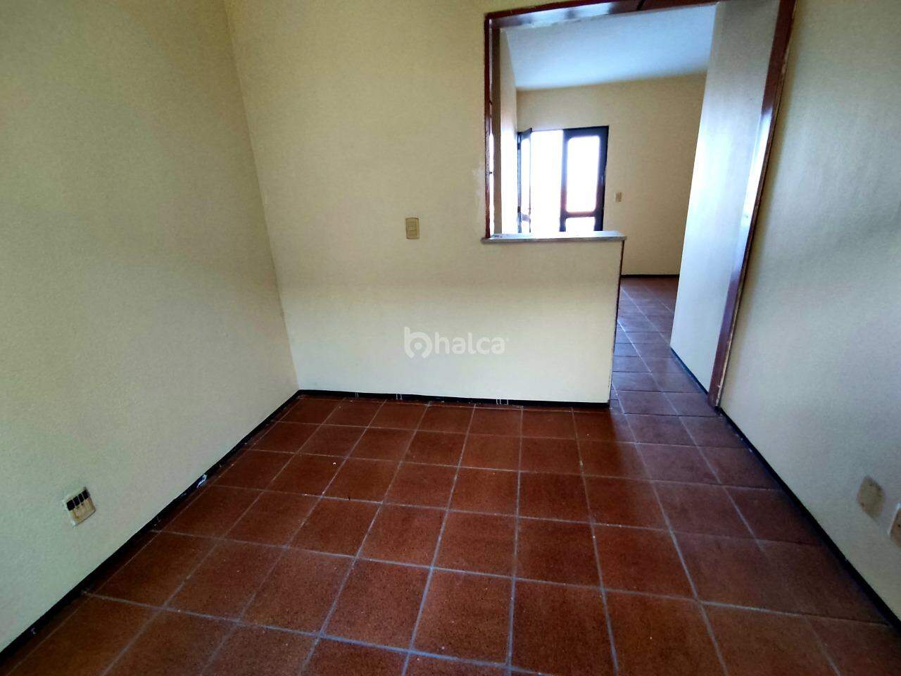 Apartamento à venda com 2 quartos, 70m² - Foto 12