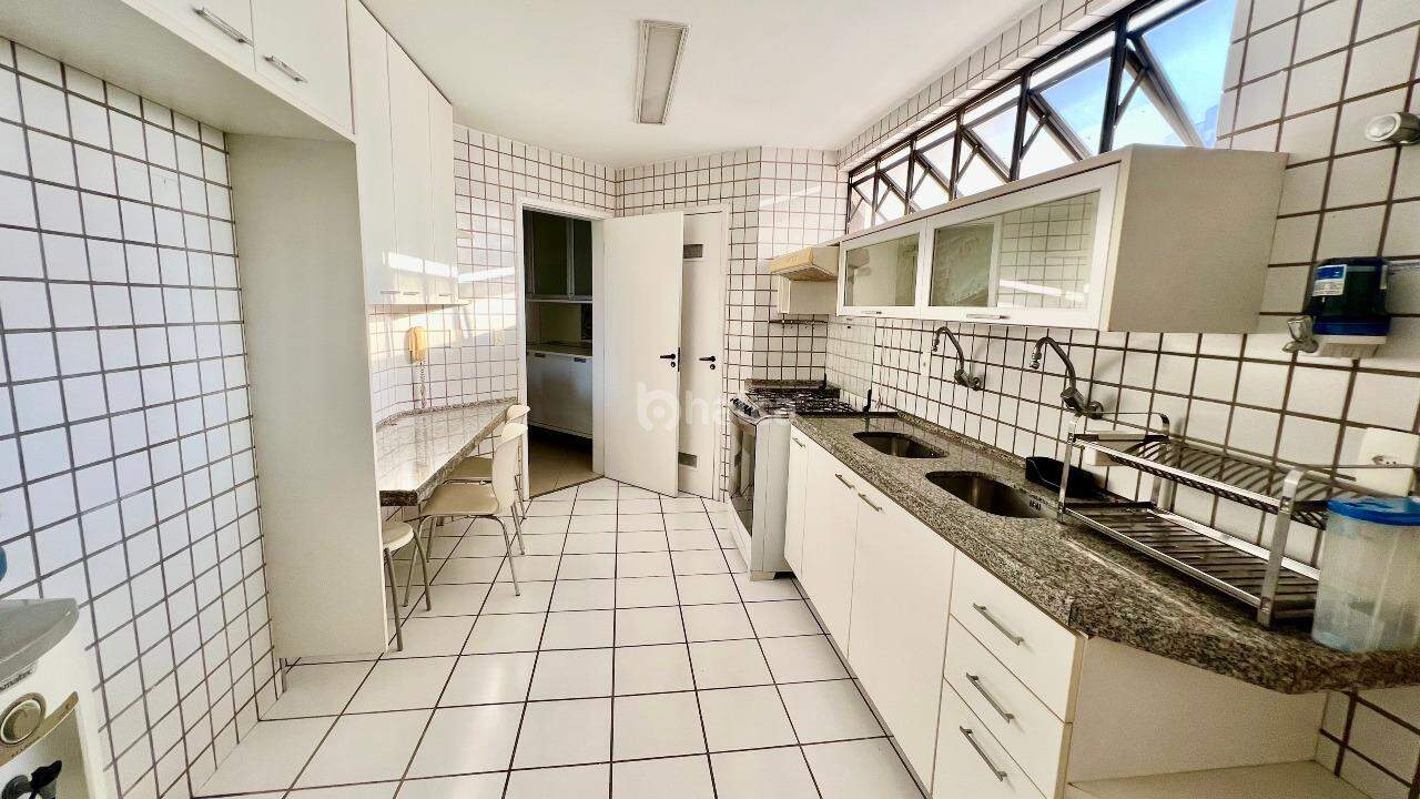 Apartamento à venda com 3 quartos, 117m² - Foto 22