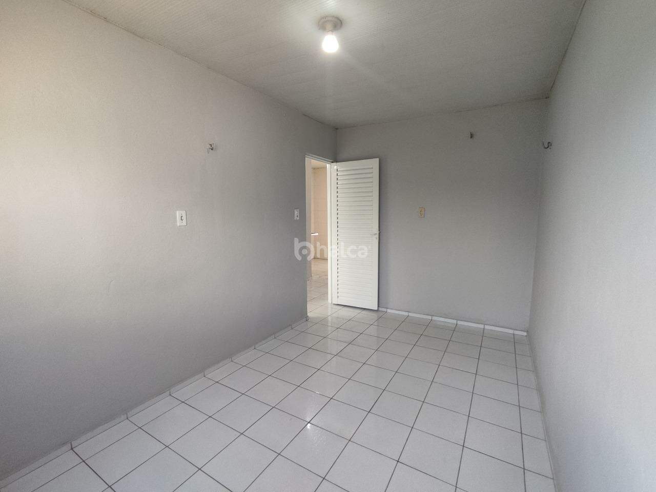 Casa à venda com 2 quartos, 41m² - Foto 8