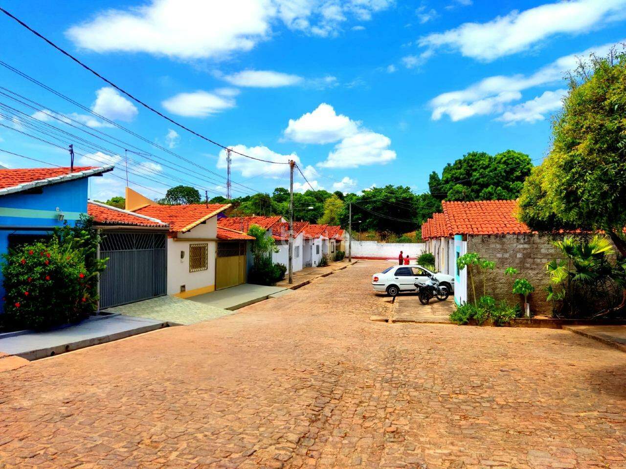 Casa de Condomínio para alugar com 3 quartos, 70m² - Foto 2