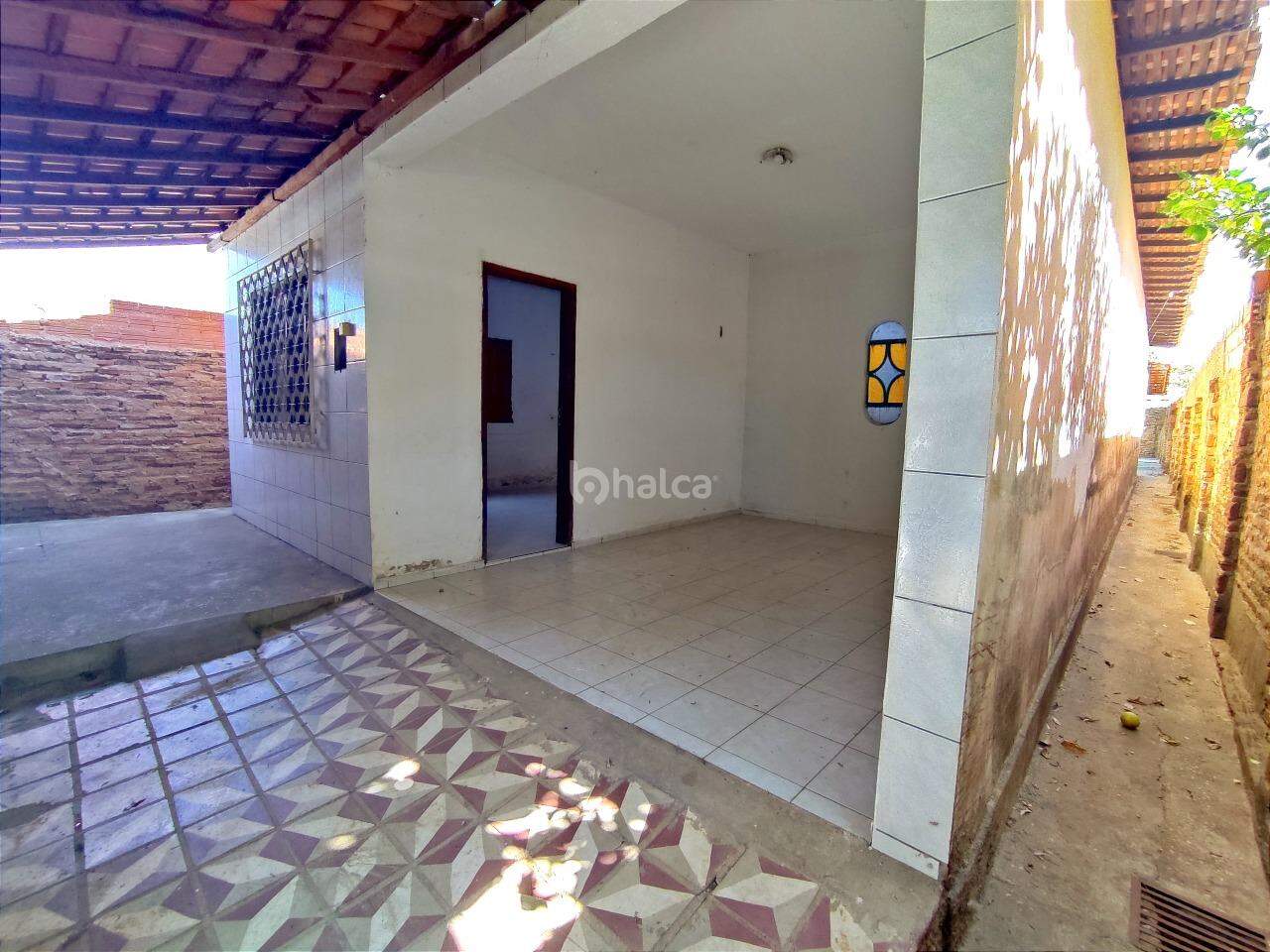 Casa à venda com 3 quartos, 150m² - Foto 2