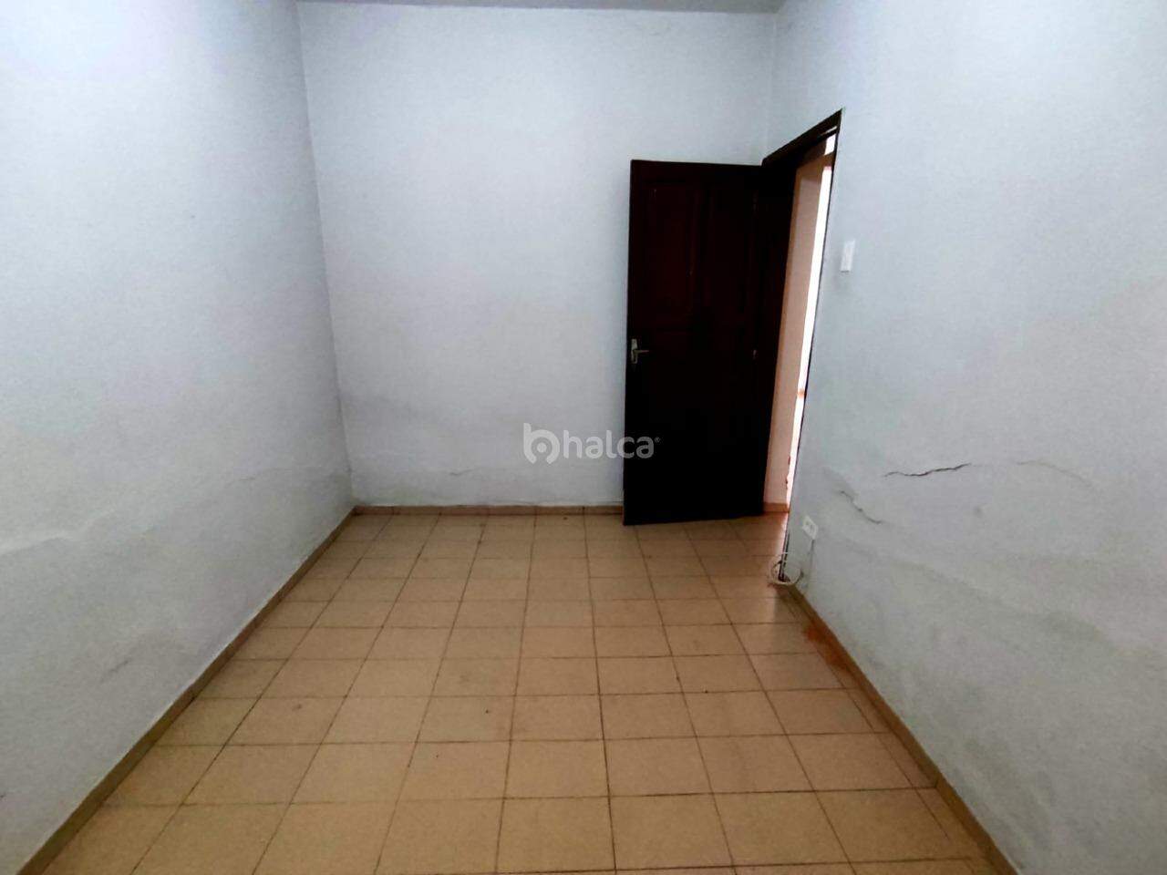 Casa à venda com 3 quartos, 100m² - Foto 8