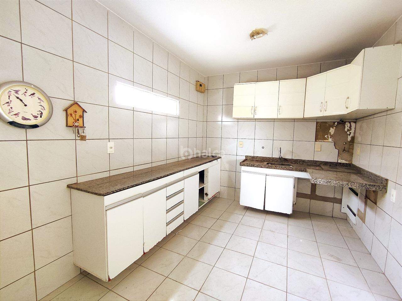 Casa à venda com 3 quartos, 160m² - Foto 14