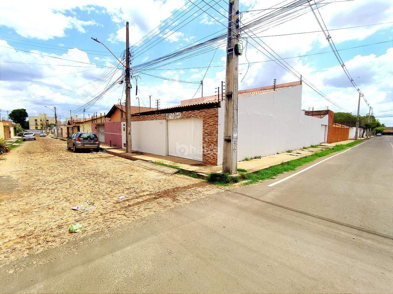 Casa à venda com 3 quartos, 160m² - Foto 2