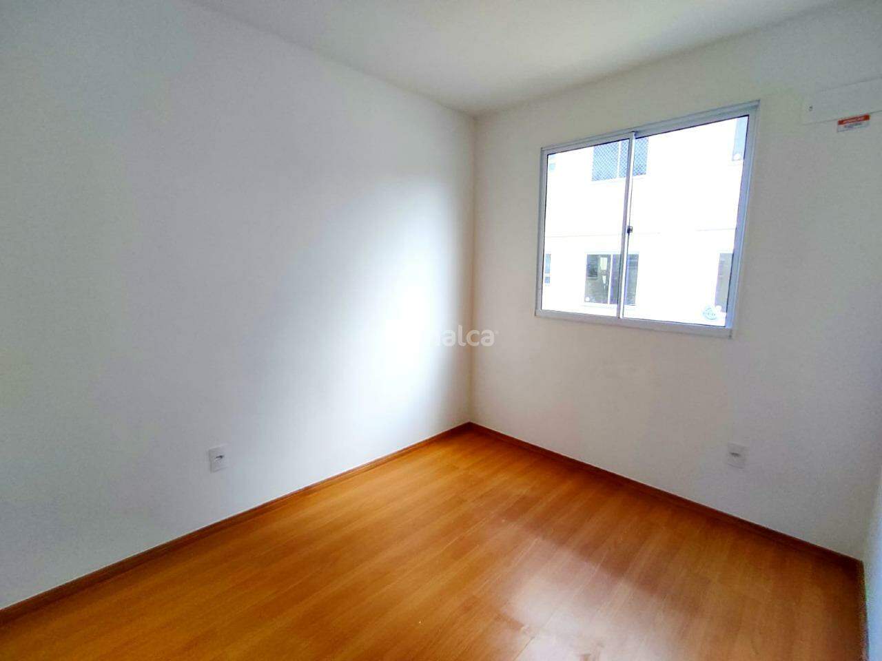 Apartamento para alugar com 2 quartos, 38m² - Foto 6