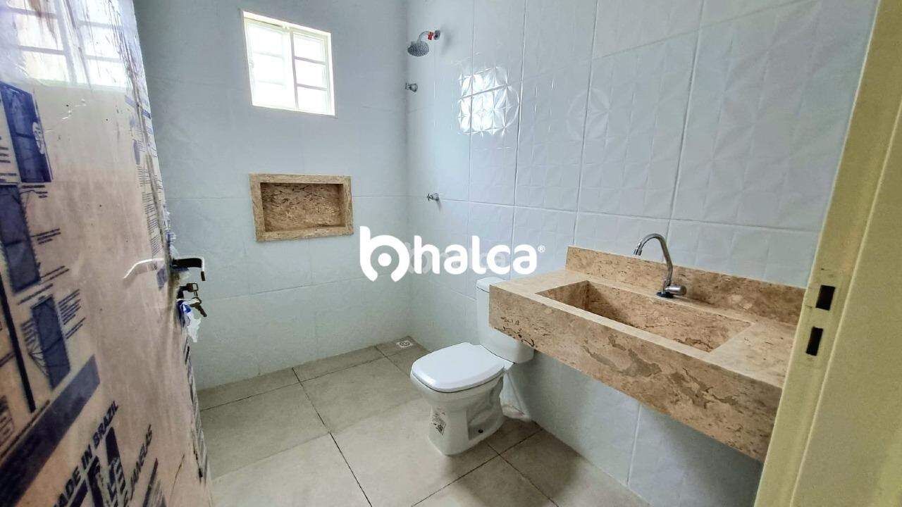 Casa à venda com 4 quartos, 180m² - Foto 12