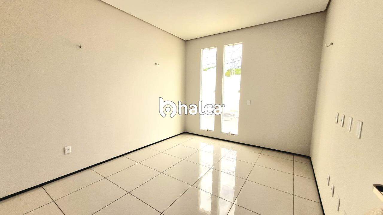 Casa à venda com 4 quartos, 180m² - Foto 9