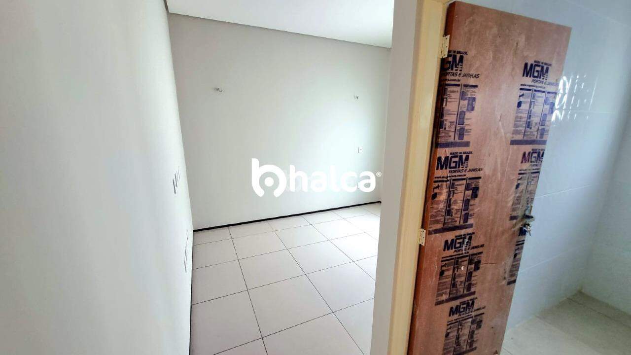 Casa à venda com 4 quartos, 180m² - Foto 10