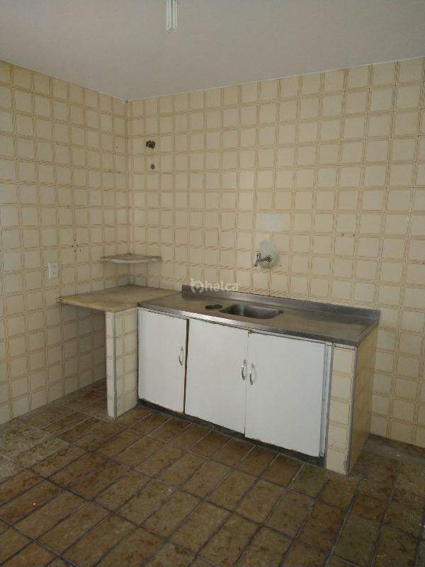 Casa à venda com 3 quartos, 199m² - Foto 14