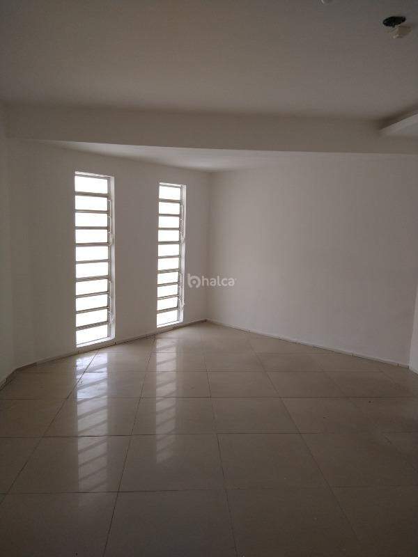 Casa à venda com 3 quartos, 199m² - Foto 4