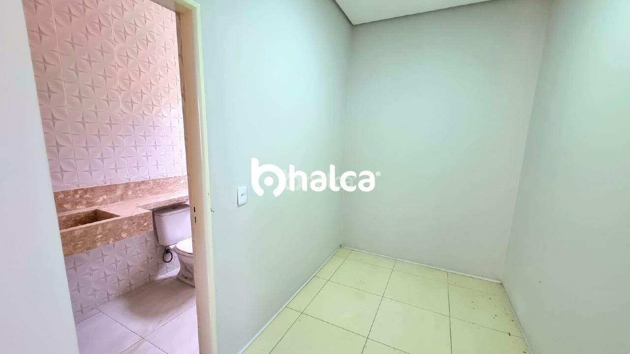 Casa à venda com 4 quartos, 180m² - Foto 15