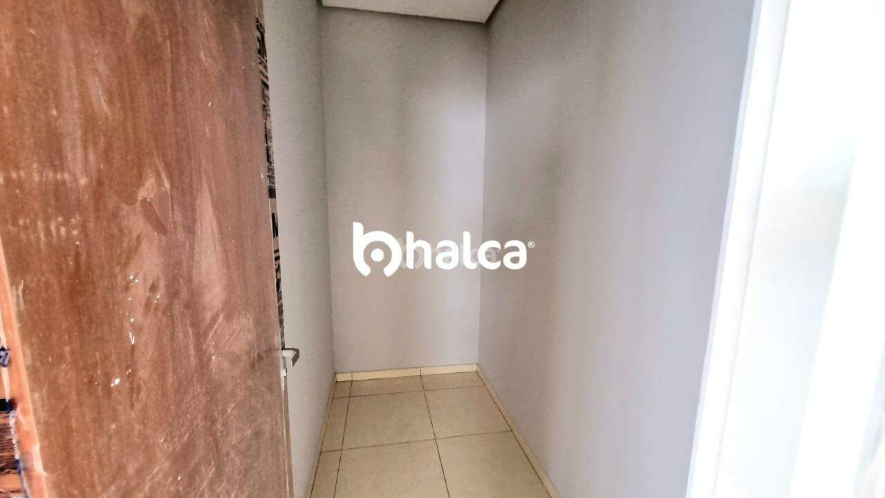 Casa à venda com 4 quartos, 180m² - Foto 10