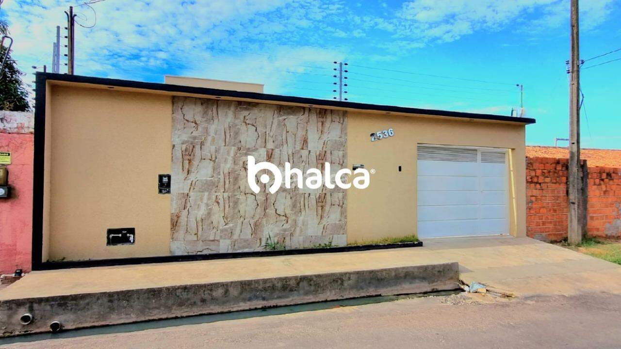 Casa à venda com 4 quartos, 180m² - Foto 2