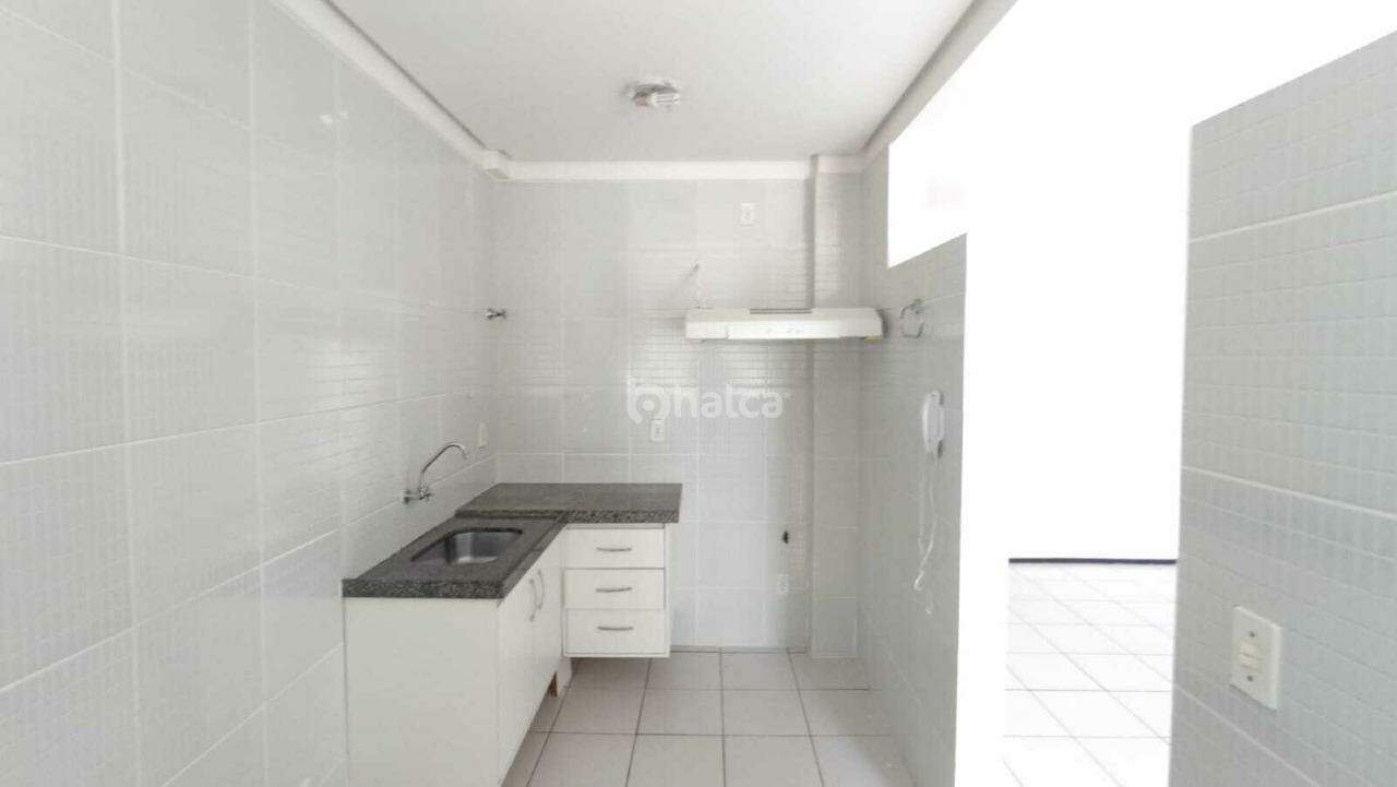 Apartamento para alugar com 3 quartos, 72m² - Foto 13