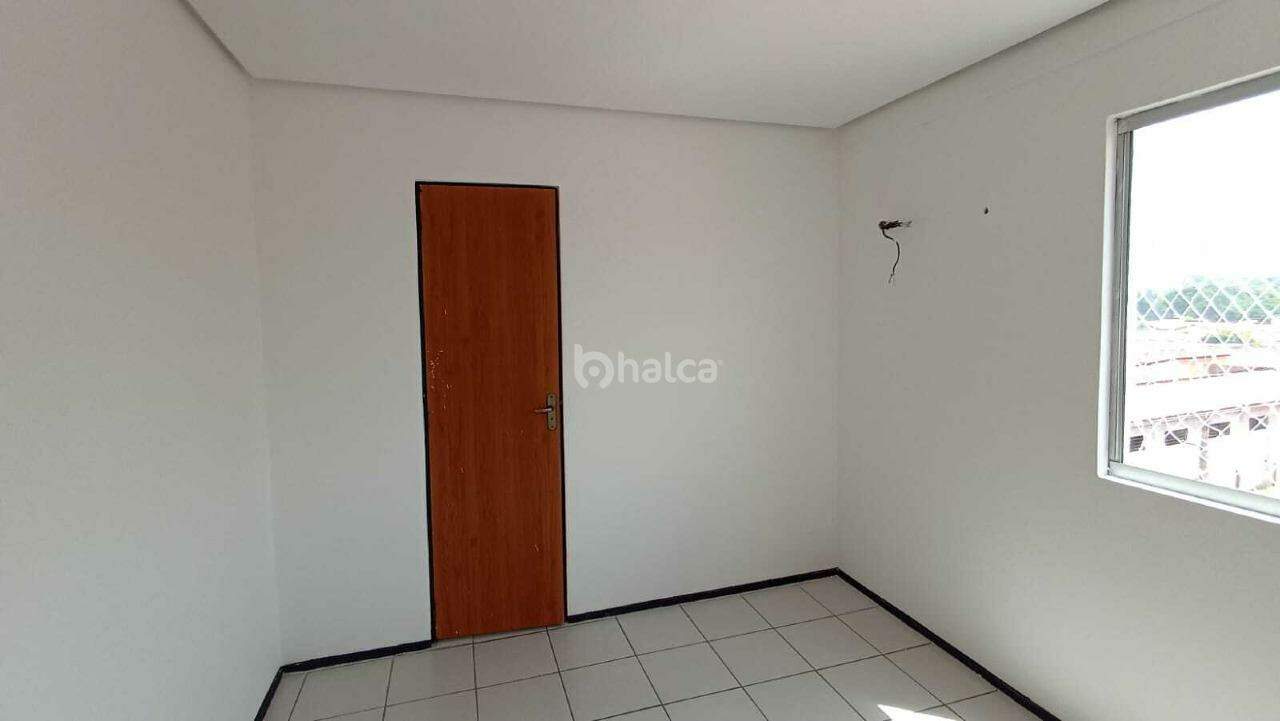 Apartamento para alugar com 3 quartos, 72m² - Foto 9