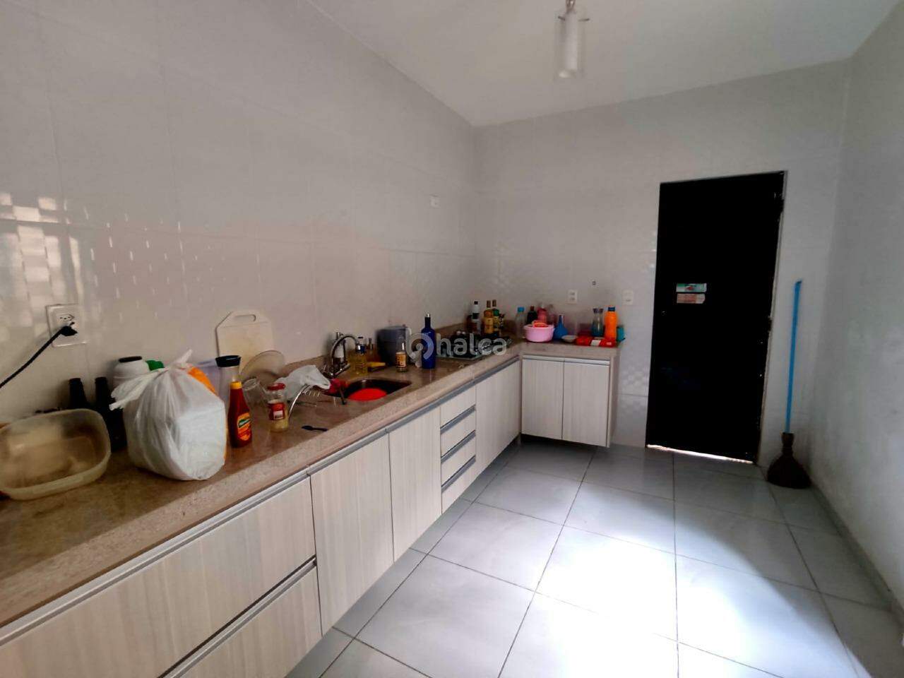 Casa para alugar com 3 quartos, 160m² - Foto 11