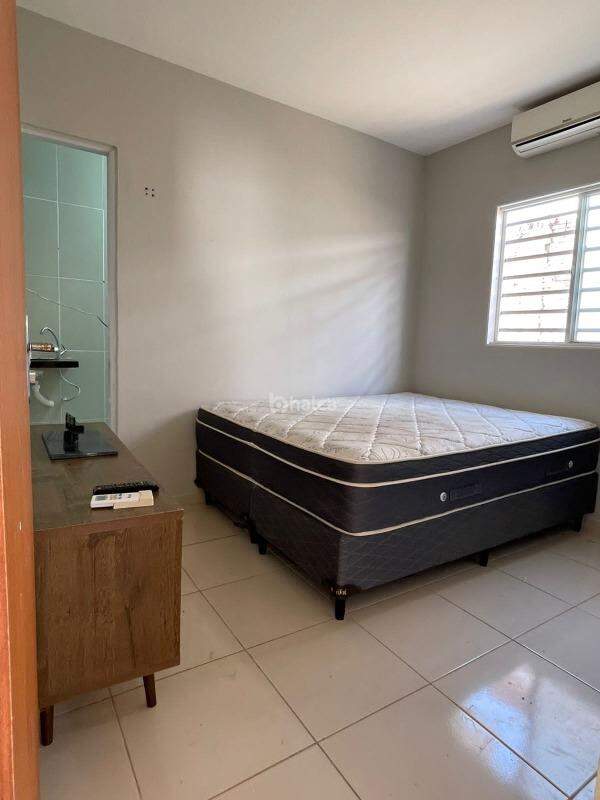 Casa à venda com 2 quartos, 60m² - Foto 9